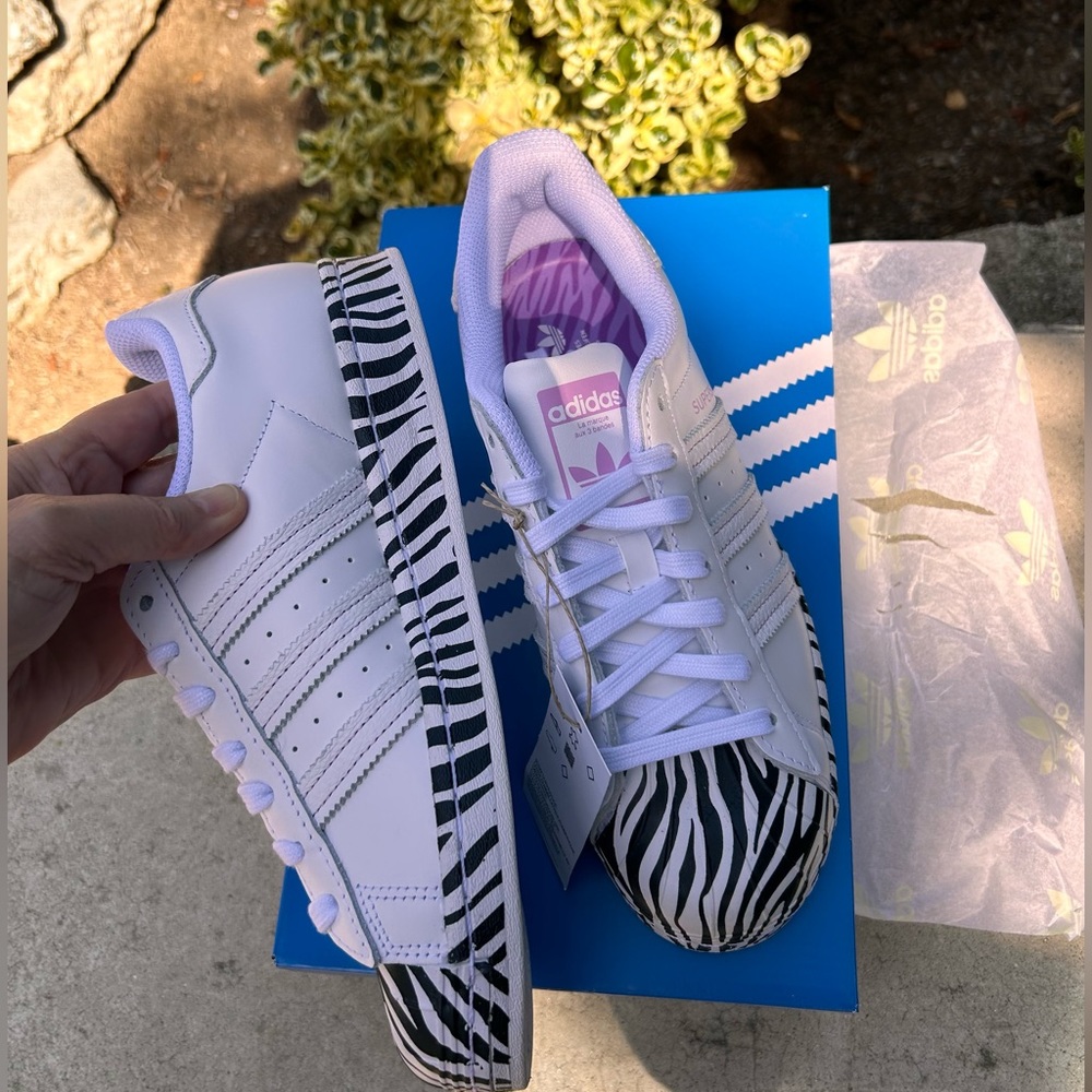 NIB sold out Zebra SUPERSTAR SHOES